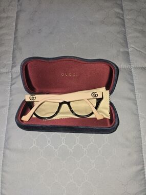 Gucci Black Front Pink Temple Cat-Eye Sunglasses